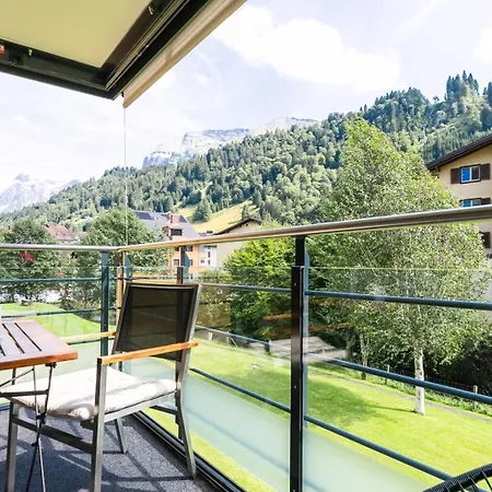 Spirit - Balkon - Bergsicht Engelberg