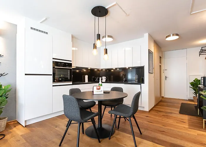 Spirit - Balkon - Bergsicht Apartment Engelberg